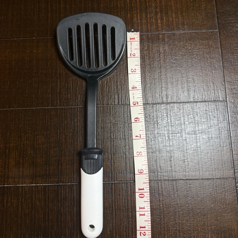 Vintage Ecko Slotted Wide Turner Spatula White Handle Black Nylon Flipper